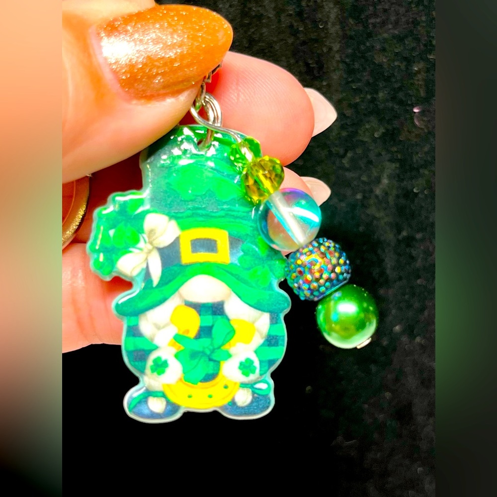 🍀Lucky leprechaun gnome, zipper pull or purse bling-green and silver